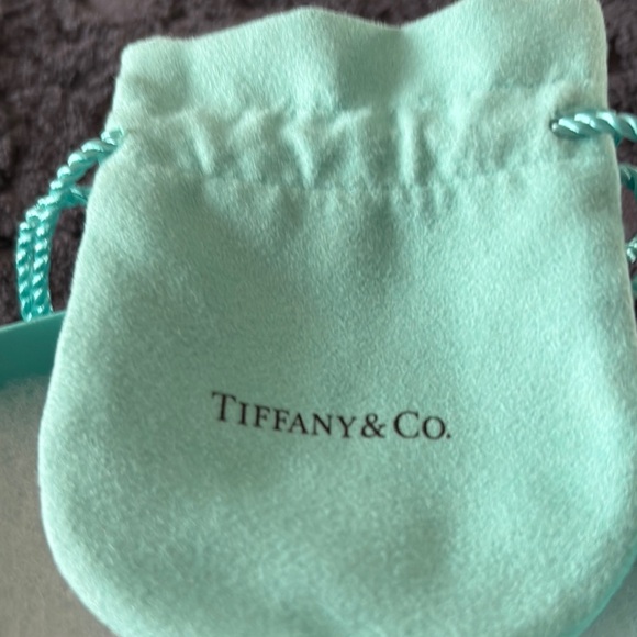 Silver Penguin Necklace - Picture 2 of 3